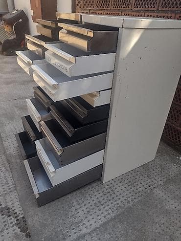 Welding Machines: Metalni fiokar/ormarić sa 9 fioka - Metalni fiokar/ormarići donešen at lalafo.rs — 6 Welding Machines: Metalni fiokar/ormarić sa 9 fioka - Metalni fiokar/ormarići donešen — 6