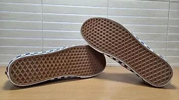 za svaki dan: Vans (br.45) patike su u odličnom stanju kao što se vidi i na slikama at lalafo.rs — 5 za svaki dan: Vans (br.45) patike su u odličnom stanju kao što se vidi i na slikama — 5