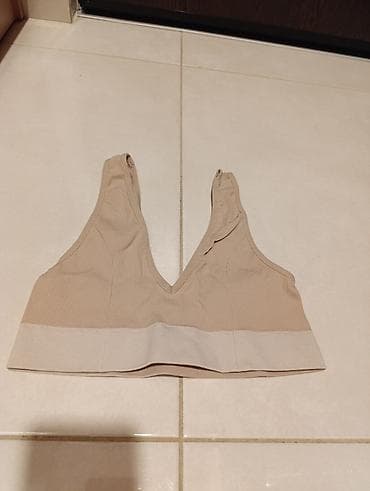 Bešavne ženske top-grudnjake Pompea – set od 3 komada - Model na lalafo.rs — 5 Bešavne ženske top-grudnjake Pompea – set od 3 komada - Model — 5