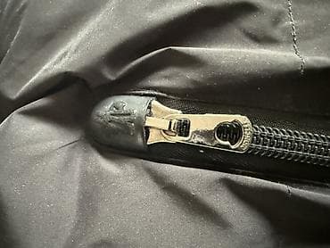 Moncler jakna duga zimska. M velicina. Par puta obucena. Ocuvana at lalafo.rs — 10 Moncler jakna duga zimska. M velicina. Par puta obucena. Ocuvana — 10