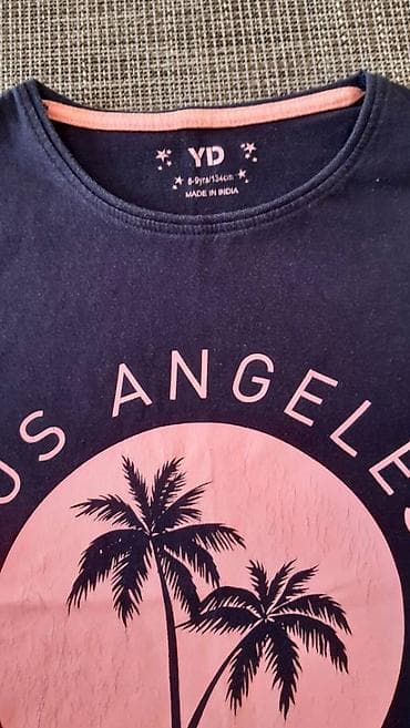 Dečija majica kratkih rukava YD - Veličina: 8–9 godina (134 cm) - na lalafo.rs — 2 Dečija majica kratkih rukava YD - Veličina: 8–9 godina (134 cm) - — 2