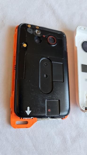 Sony Ericsson Xperia – original zadnji poklopac/kućište - Originalni na lalafo.rs — 4 Sony Ericsson Xperia – original zadnji poklopac/kućište - Originalni — 4