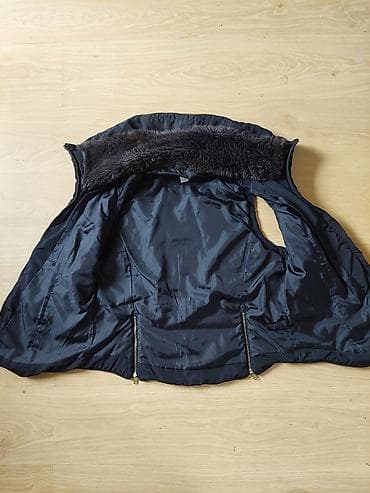 Ženska zimska prsluk-jakna bez rukava crne boje - Topao, visoka na lalafo.rs — 4 Ženska zimska prsluk-jakna bez rukava crne boje - Topao, visoka — 4