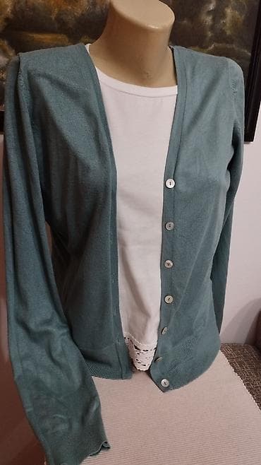 Kardigan,lagan i prijatan za nošenje XL veličina Pogledajte i ostale na lalafo.rs — 3 Kardigan,lagan i prijatan za nošenje XL veličina Pogledajte i ostale — 3