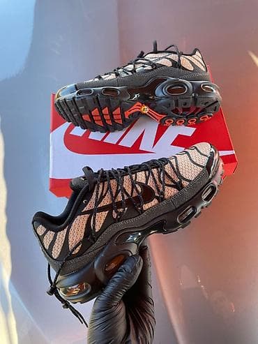 Nike air max tn utility Tan black patike A klasa NOVO Novo Brojevi 41 na lalafo.rs — 1 Nike air max tn utility Tan black patike A klasa NOVO Novo Brojevi 41 — 1