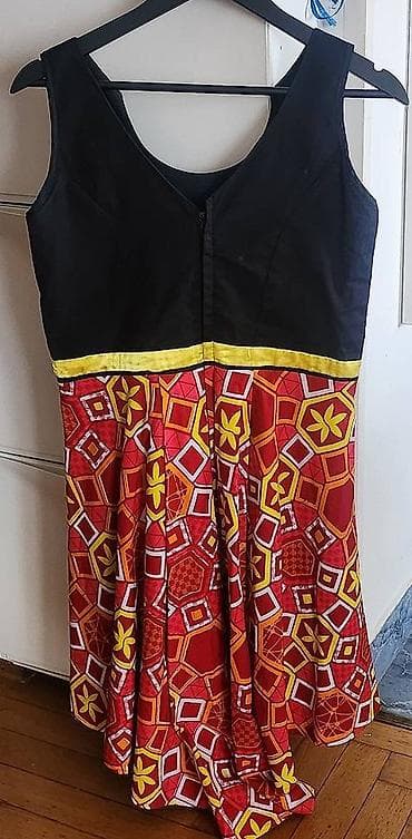Personal Items: Haljina sa bolerom M veličina, na široke bretele i cibzar kopčanjem at lalafo.rs — 3 Personal Items: Haljina sa bolerom M veličina, na široke bretele i cibzar kopčanjem — 3