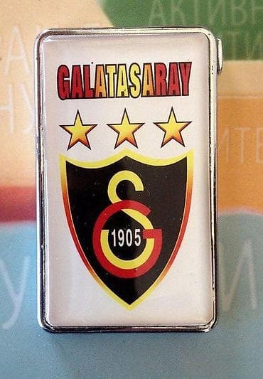 Pljosnati upaljač GALATASARAY 1905 I8x5cm!. Ispravan. Prelep upaljač na lalafo.rs — 1 Pljosnati upaljač GALATASARAY 1905 I8x5cm!. Ispravan. Prelep upaljač — 1