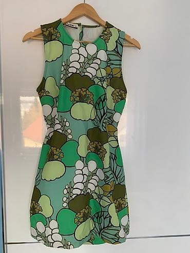 Kratka haljina🥑 - Mini kroj bez rukava, okrugli izrez. - Naglašena na lalafo.rs — 2 Kratka haljina🥑 - Mini kroj bez rukava, okrugli izrez. - Naglašena — 2