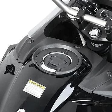 Tank adapter prsten za montažu tank torbe na motocikl - Sistem brzog na lalafo.rs Tank adapter prsten za montažu tank torbe na motocikl - Sistem brzog