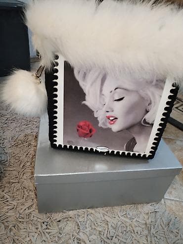 Modne torbe Gelsomino – unikatni modeli sa umetničkim motivima - na lalafo.rs — 5 Modne torbe Gelsomino – unikatni modeli sa umetničkim motivima - — 5