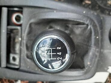 RUČICA MENJAČA ZA VOLKSWAGEN PASSAT B5.5 | Rucica menjaca za Passata na lalafo.rs RUČICA MENJAČA ZA VOLKSWAGEN PASSAT B5.5 | Rucica menjaca za Passata