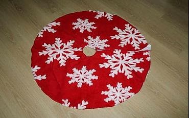 Tepisi okrugli za ispod jelke, imamo 3 dezena: *beli sa srebrnim na lalafo.rs — 4 Tepisi okrugli za ispod jelke, imamo 3 dezena: *beli sa srebrnim — 4