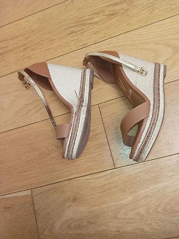 Vizzano ženske sandale na punu petu (platforma/espadrile stil) - na lalafo.rs — 2 Vizzano ženske sandale na punu petu (platforma/espadrile stil) - — 2