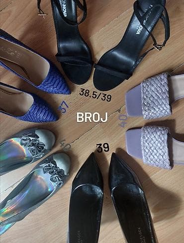 SVE ZA 3000din
pojedinačno po 700 din at lalafo.rs — 1 SVE ZA 3000din
pojedinačno po 700 din — 1