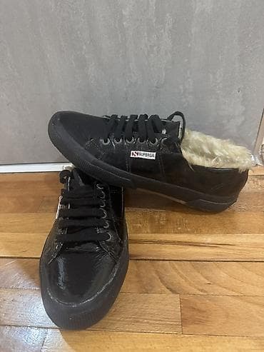 SUPERGA zimske patike sa postavom od veštačkog krzna br 41 - Model na lalafo.rs SUPERGA zimske patike sa postavom od veštačkog krzna br 41 - Model