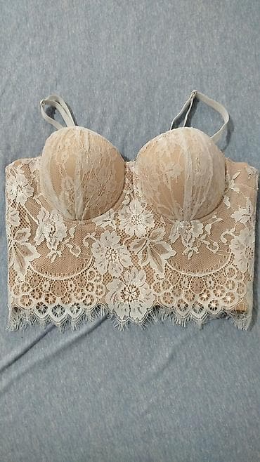 Čipkasti korzet/braleta top - Model: duži korzetni top sa žicom i na lalafo.rs Čipkasti korzet/braleta top - Model: duži korzetni top sa žicom i