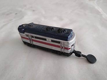 Toy Vehicles & Accessories: Lokomotiva mini duz.7 cm.sa motorom na bateriju 1,5 V AAA,ispravna at lalafo.rs — 3 Toy Vehicles & Accessories: Lokomotiva mini duz.7 cm.sa motorom na bateriju 1,5 V AAA,ispravna — 3