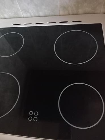 Prodajem el.šporet Beko sa ravnom keramičkom pločom,ispravane sve 4 na lalafo.rs — 2 Prodajem el.šporet Beko sa ravnom keramičkom pločom,ispravane sve 4 — 2