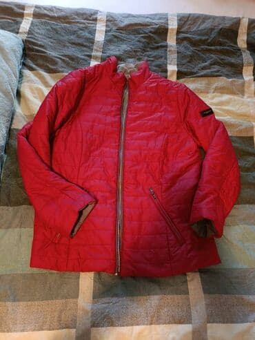 Ženska lagana jakna – crvena - Model: prošivena, kratka jakna bez na lalafo.rs Ženska lagana jakna – crvena - Model: prošivena, kratka jakna bez