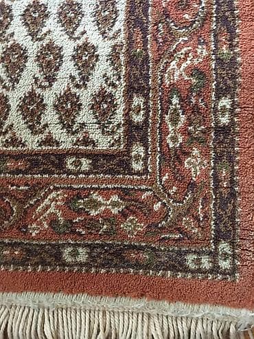 Dve vunene staze 138x60, plus rese 5cm, malo korišćene u odličnom na lalafo.rs — 5 Dve vunene staze 138x60, plus rese 5cm, malo korišćene u odličnom — 5
