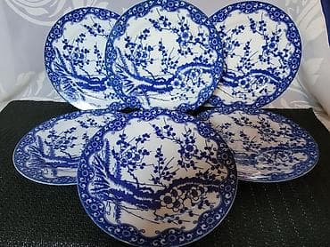 Japanski porcelanski tanjiri,rucno oslikani 1950g+. Japanski desertni na lalafo.rs Japanski porcelanski tanjiri,rucno oslikani 1950g+. Japanski desertni