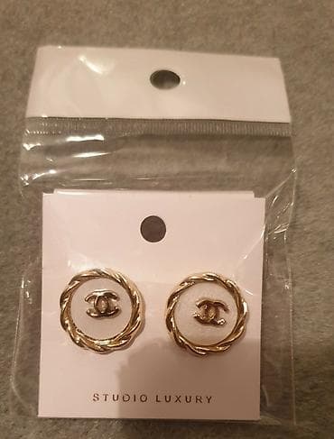 Chanel mindjuše, prada, cd - Christian DIOR, disney mickey mouse na lalafo.rs — 2 Chanel mindjuše, prada, cd - Christian DIOR, disney mickey mouse — 2