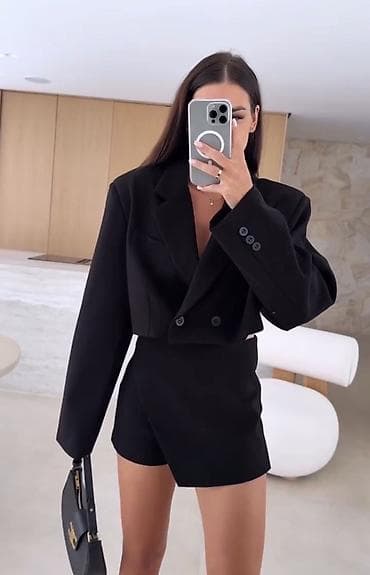 🔥Ženski komplet – kratki sako + šorts/suknja (skort)
✅3200 din na lalafo.rs — 3 🔥Ženski komplet – kratki sako + šorts/suknja (skort)
✅3200 din — 3