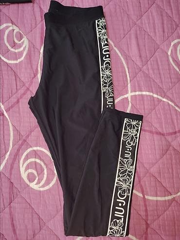 Ženske sportske helanke – 4 para Svaki komad je po 800 dinara 1) na lalafo.rs — 8 Ženske sportske helanke – 4 para Svaki komad je po 800 dinara 1) — 8