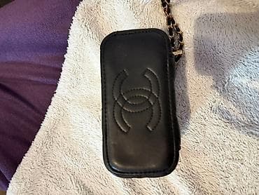 Chanel vanity torbica. Staje dosta stvari,idealna za izlaske i za na lalafo.rs — 4 Chanel vanity torbica. Staje dosta stvari,idealna za izlaske i za — 4