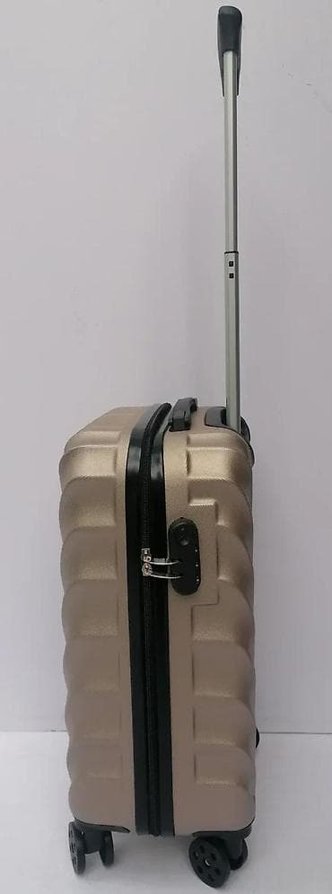 Travel suitcases and bags: Tvrdi kofer za putovanja – kabinski format - Materijal: ABS/plastika at lalafo.rs — 7 Travel suitcases and bags: Tvrdi kofer za putovanja – kabinski format - Materijal: ABS/plastika — 7