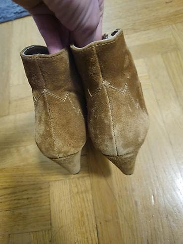 Solo kozne zenske čizme/ankle booties od brušene kože u braon-kamel na lalafo.rs — 2 Solo kozne zenske čizme/ankle booties od brušene kože u braon-kamel — 2