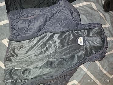 Dečije muške jaknice sa kapuljačom, plava ima postavu, u dobrom na lalafo.rs — 4 Dečije muške jaknice sa kapuljačom, plava ima postavu, u dobrom — 4