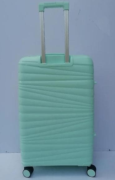 dve suknje po: Tvrdi kofer na točkiće – mint zelena boja - Materijal: izdržljiva at lalafo.rs — 5 dve suknje po: Tvrdi kofer na točkiće – mint zelena boja - Materijal: izdržljiva — 5