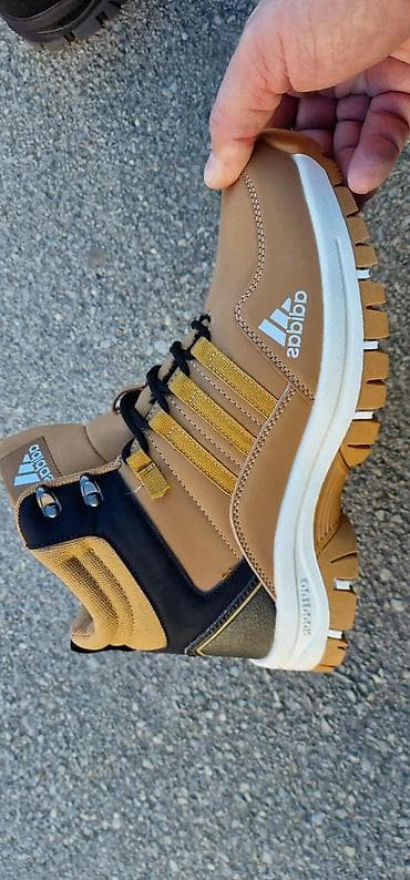 Planinarske patike Adidas – visoki model Vodootporne/ od 41 do 46 - na lalafo.rs — 3 Planinarske patike Adidas – visoki model Vodootporne/ od 41 do 46 - — 3