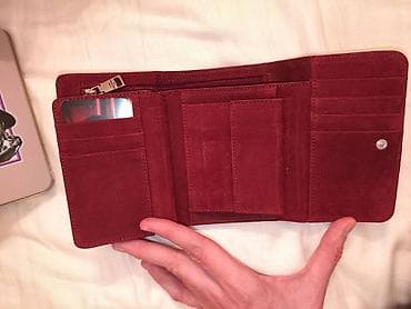 Manual crveni kožni ženski novčanik NOVO Novo, u kutiji, nekorišćeno na lalafo.rs — 3 Manual crveni kožni ženski novčanik NOVO Novo, u kutiji, nekorišćeno — 3