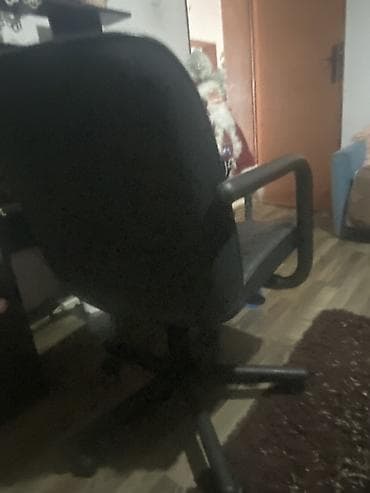 Radna/ kancelarijska stolica sa naslonima za ruke - Materijal: crna na lalafo.rs — 3 Radna/ kancelarijska stolica sa naslonima za ruke - Materijal: crna — 3