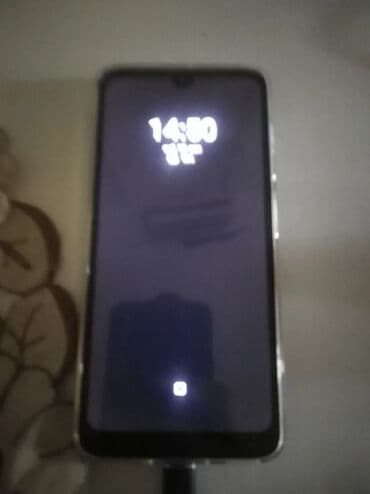 Smartfon sa Android operativnim sistemom - Ekran: veliki displej sa na lalafo.rs Smartfon sa Android operativnim sistemom - Ekran: veliki displej sa