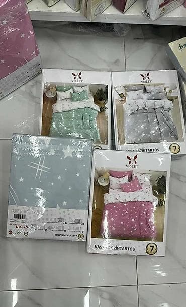 Komplet posteljine VIOLET – zvezdasti dezen 1xčaršaf- 2xjorganska na lalafo.rs — 2 Komplet posteljine VIOLET – zvezdasti dezen 1xčaršaf- 2xjorganska — 2