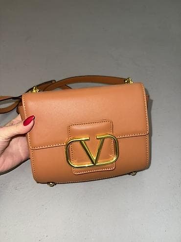 Valentino Garavani 1:1 replica torba – kožna crossbody/shoulder dva na lalafo.rs — 1 Valentino Garavani 1:1 replica torba – kožna crossbody/shoulder dva — 1