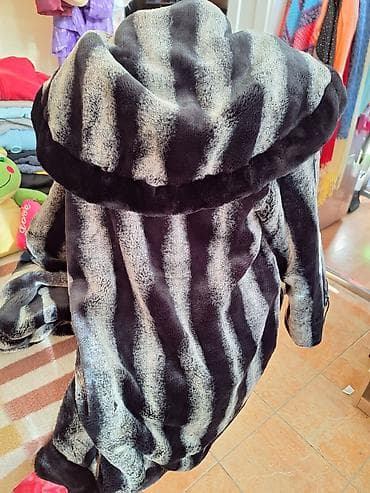 Ženska kaput-jakna od veštačkog krzna sa kapuljačom. - Materijal at lalafo.rs — 2 Ženska kaput-jakna od veštačkog krzna sa kapuljačom. - Materijal — 2