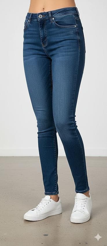 Ženske skinny farmerke – tamno plave - Kroj: uske (skinny), pripijene na lalafo.rs Ženske skinny farmerke – tamno plave - Kroj: uske (skinny), pripijene