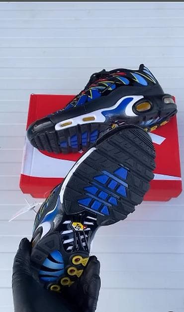 Nike air max tn shark patike A klasa NOVO Novo Brojevi 36 do 41 Sa na lalafo.rs — 4 Nike air max tn shark patike A klasa NOVO Novo Brojevi 36 do 41 Sa — 4