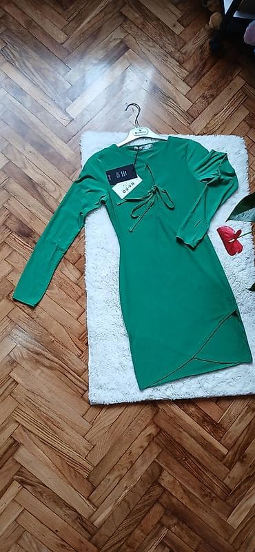 Nova na-kd haljina s velicine na lalafo.rs Nova na-kd haljina s velicine