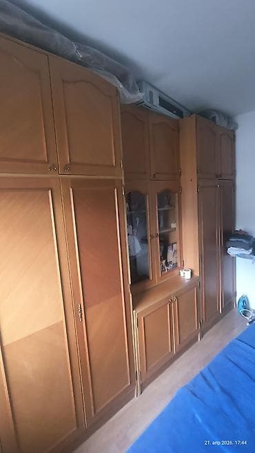 Prodajem komplet orman sa deljivim komponentima. Dimenzije ormana na lalafo.rs Prodajem komplet orman sa deljivim komponentima. Dimenzije ormana