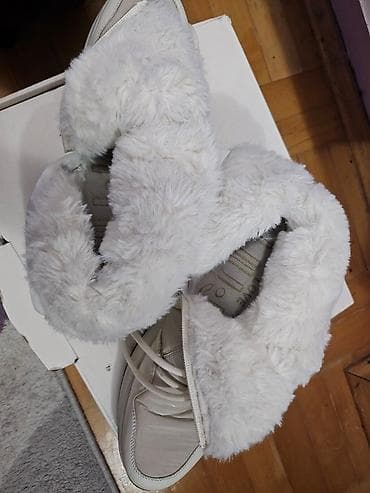 Bukvalno nove Lui-jo čizme br 39. Obivene su 2 puta. Kupljene prošle na lalafo.rs — 7 Bukvalno nove Lui-jo čizme br 39. Obivene su 2 puta. Kupljene prošle — 7