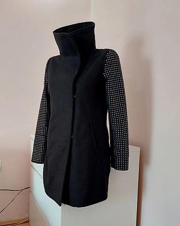 sako laneni: Crni kaput sa nitnama na rukavima Odlicno stanje Velicina je S at lalafo.rs — 2 sako laneni: Crni kaput sa nitnama na rukavima Odlicno stanje Velicina je S — 2