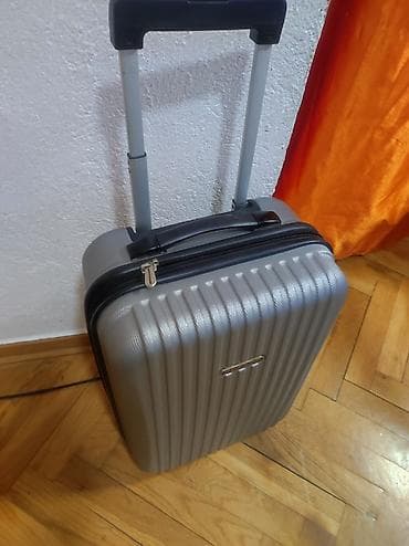 Kofer DUNLOP putni na točkiće tvrdi dobar oko 55/35/20 . Sve na lalafo.rs — 7 Kofer DUNLOP putni na točkiće tvrdi dobar oko 55/35/20 . Sve — 7