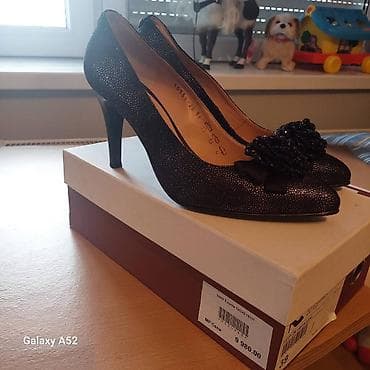 Elegantne ženske salonke na štiklu - Boja: crna, sa diskretnim sjajem na lalafo.rs — 4 Elegantne ženske salonke na štiklu - Boja: crna, sa diskretnim sjajem — 4