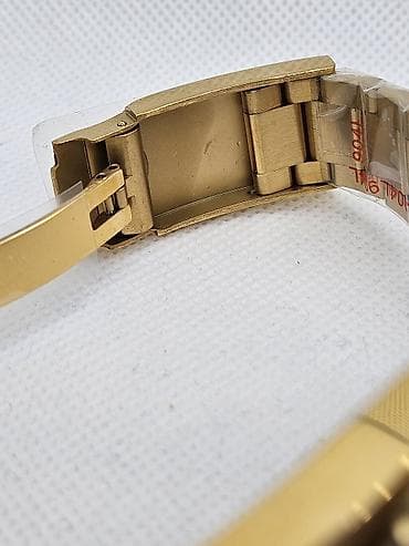 Rolex Submariner Gold - Model: Submariner Date - Kućište i narukvica na lalafo.rs — 7 Rolex Submariner Gold - Model: Submariner Date - Kućište i narukvica — 7