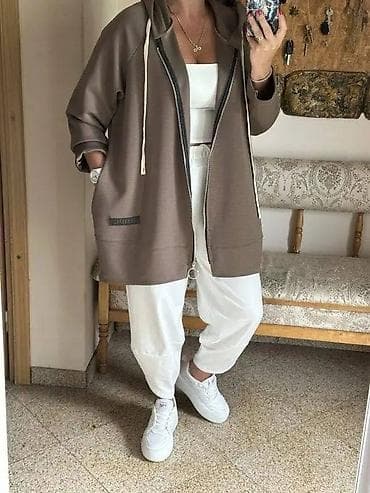 Ženska oversized dukserica/duksi jakna sa kapuljačom i rajsferšlusom at lalafo.rs — 2 Ženska oversized dukserica/duksi jakna sa kapuljačom i rajsferšlusom — 2